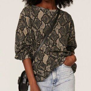 2/$100 Show Me Your Mumu Boyfriend Ziggy Python Grey Sweatshirt SZ L